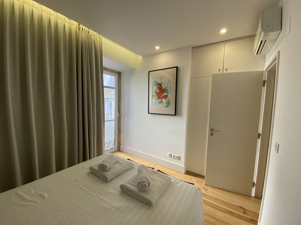 Bica Chiado Self-Catering Apartment view 4