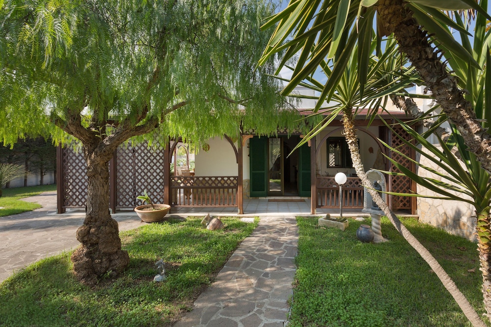 351 Villa Goccia by Barbarhouse