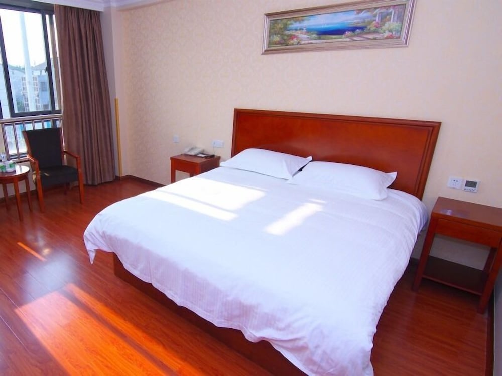 GreenTree Inn ChangZhou East DongFang Road HengNai Logistics Park Express Hotel