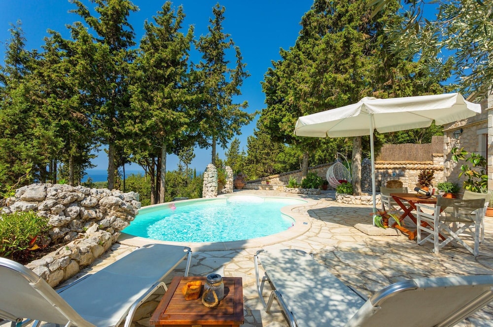 Villa Gallini Large Private Pool Walk to Beach Sea Views A C Wifi - 979 view 5