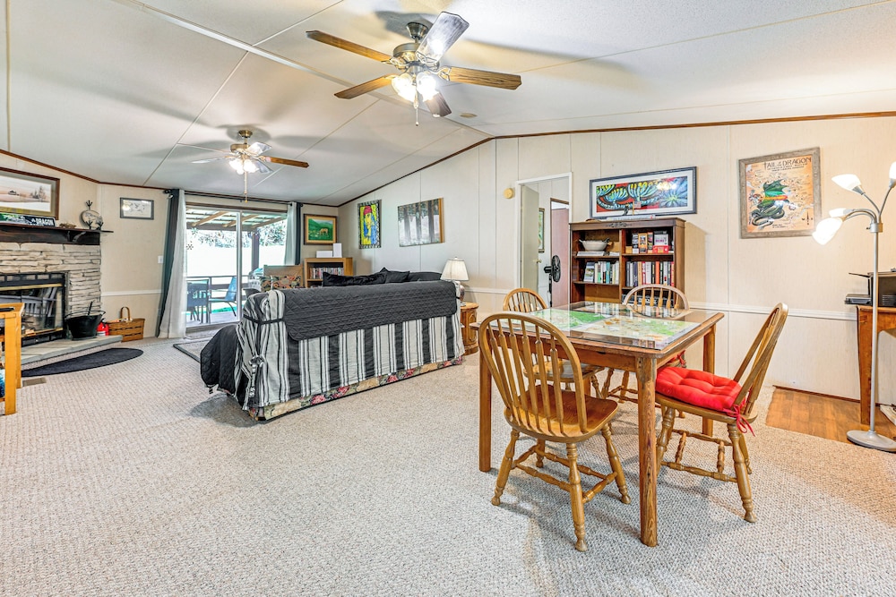Fire Pit & Decks: Creekside Cabin in Robbinsville