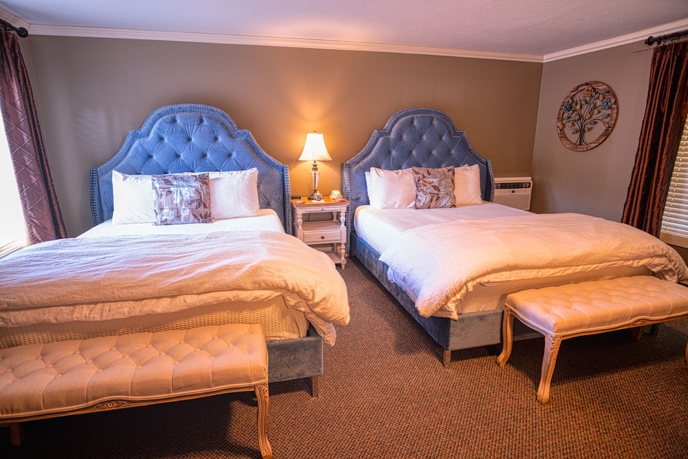 Ashland Vacations - Country Willows Inn and Estate - Property Image 31