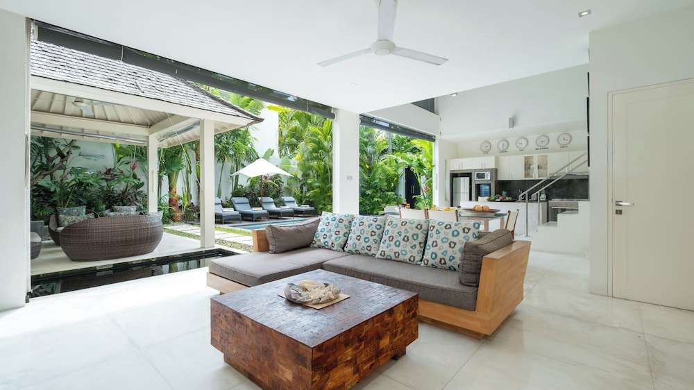 Villa Merta Sari 10 by Villa Finder