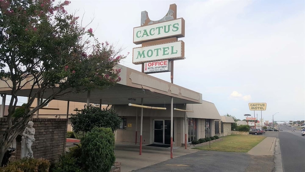 Cactus Inn and Suites