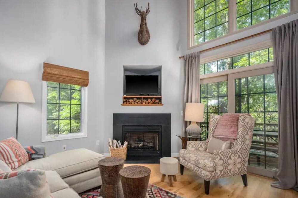 Adventure Awaits - Family Home