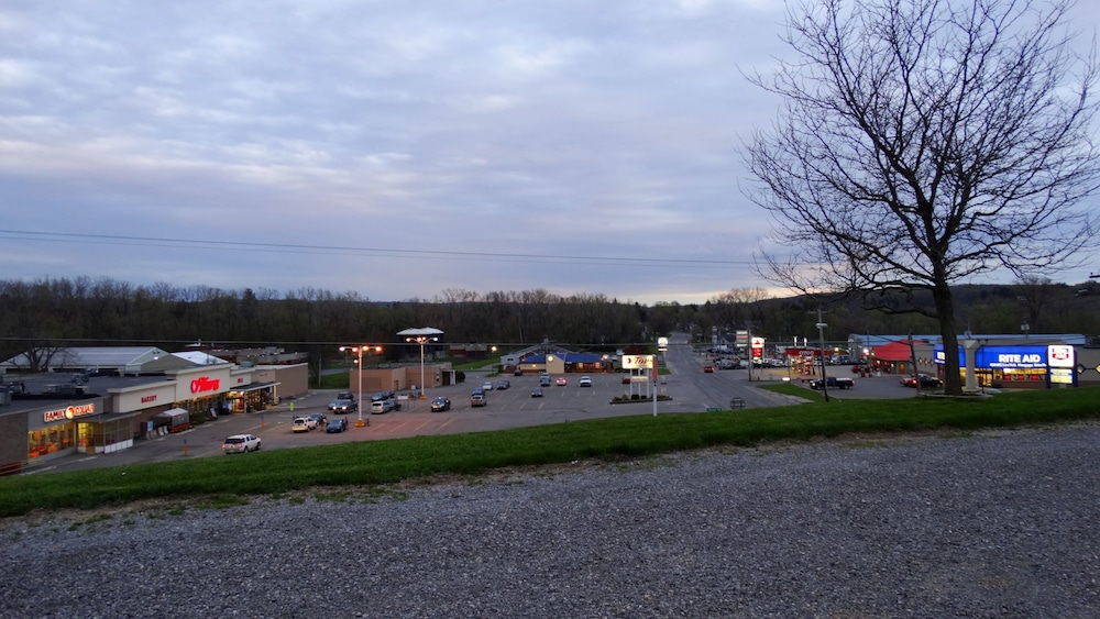 Attican Motel