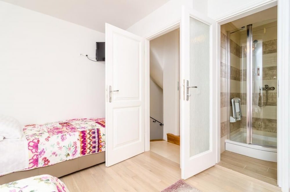 Holiday Home Tezoro Royal