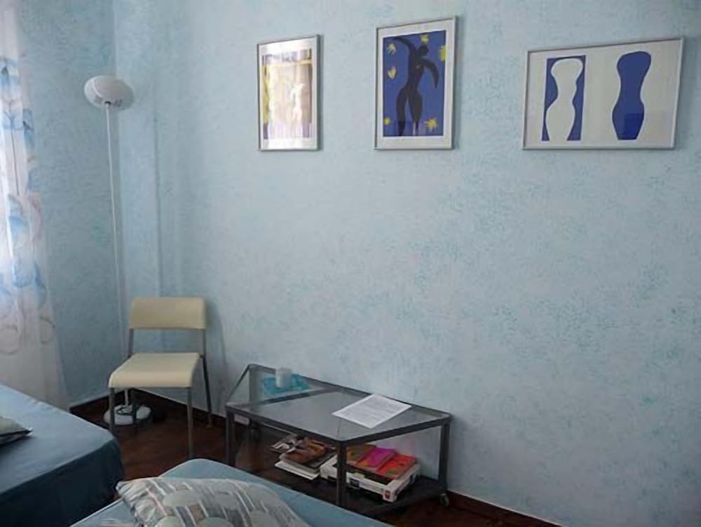 Bed & Breakfast 3B view 2