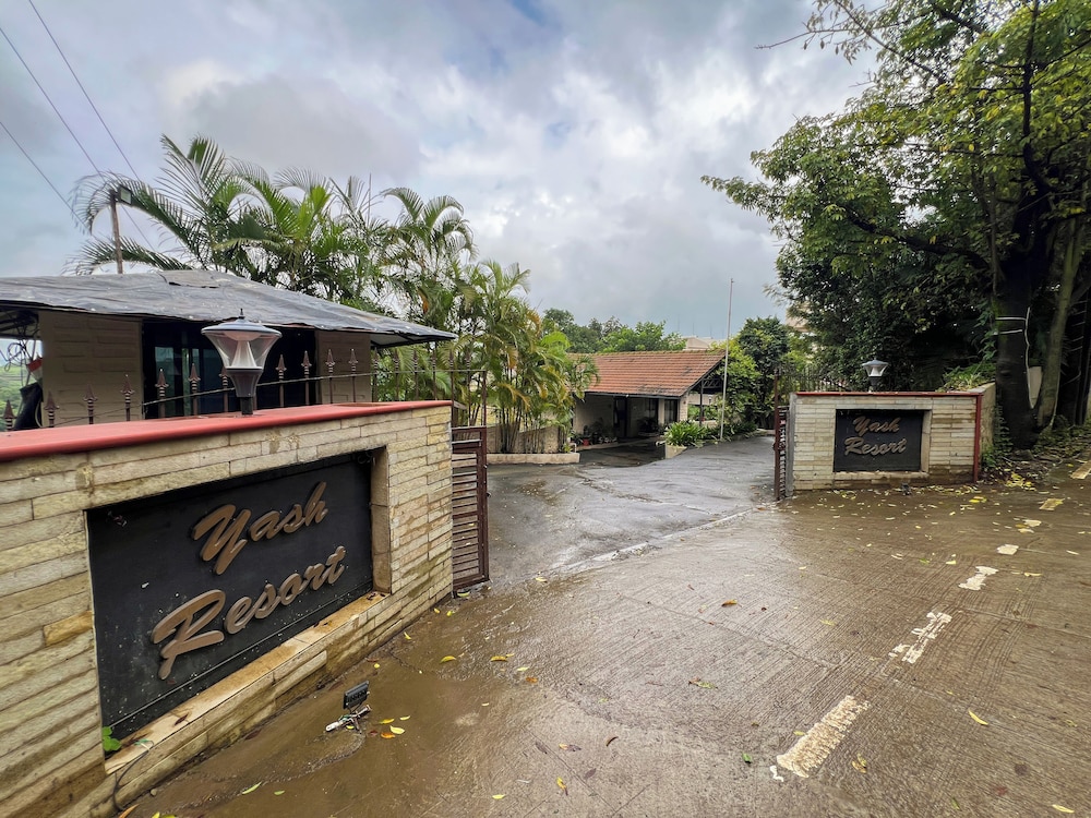 Yash Resort