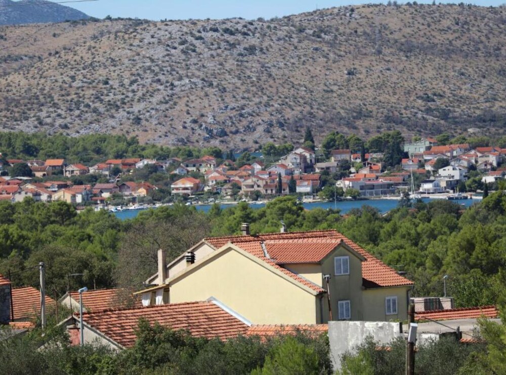 Dalmatian Apartments Bilice