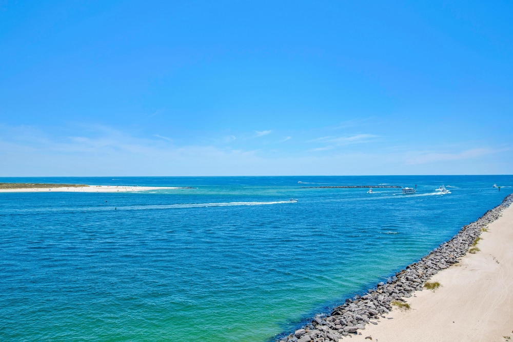Grand Pointe 602