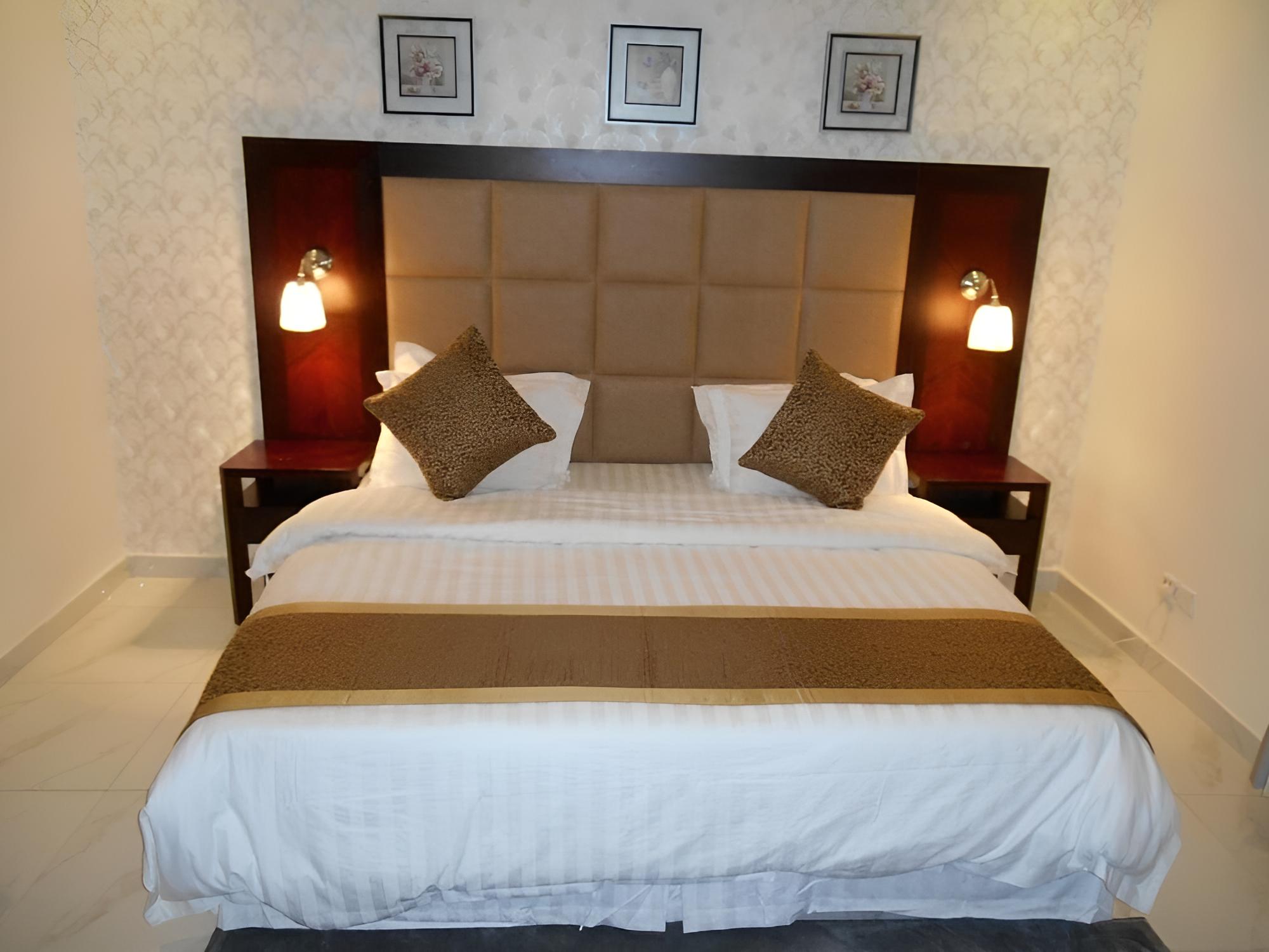 Julanar Alsharq Suites