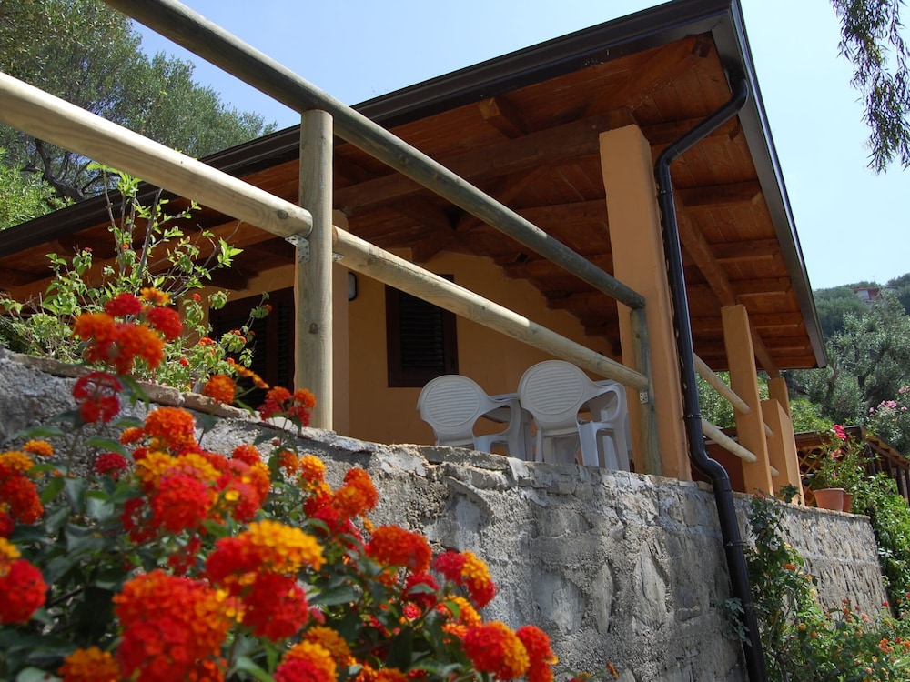 Chalet in Cilento With Sea View and Pool