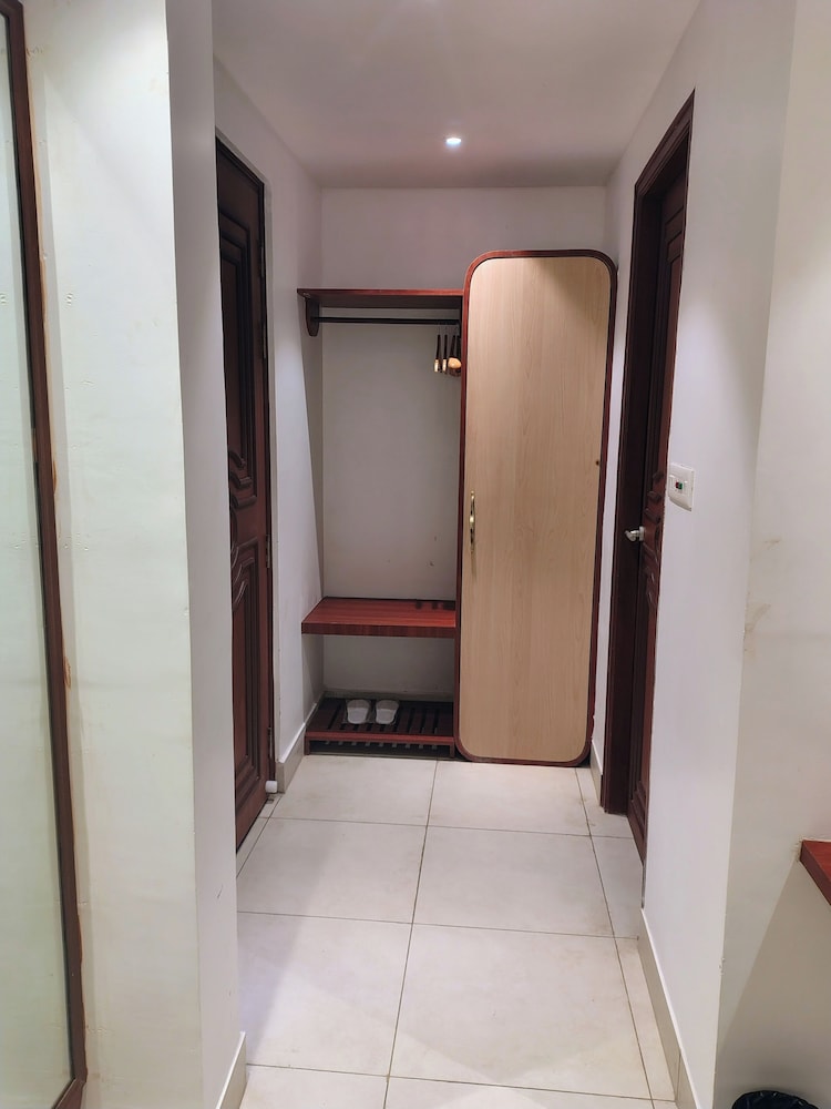 RESORT TITLI