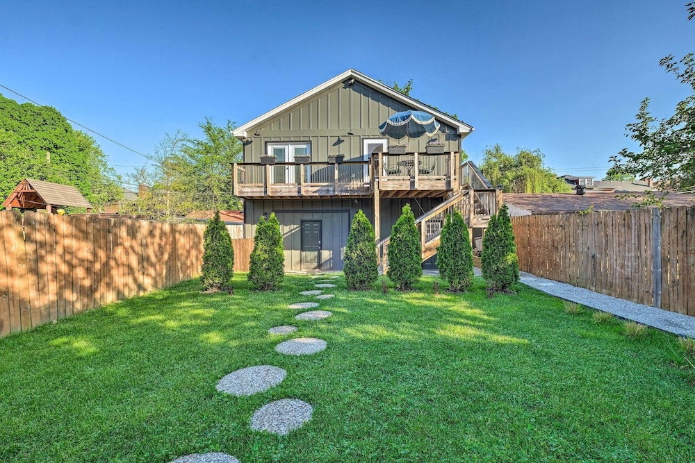Modern Louisville Apartment w/ Furnished Deck