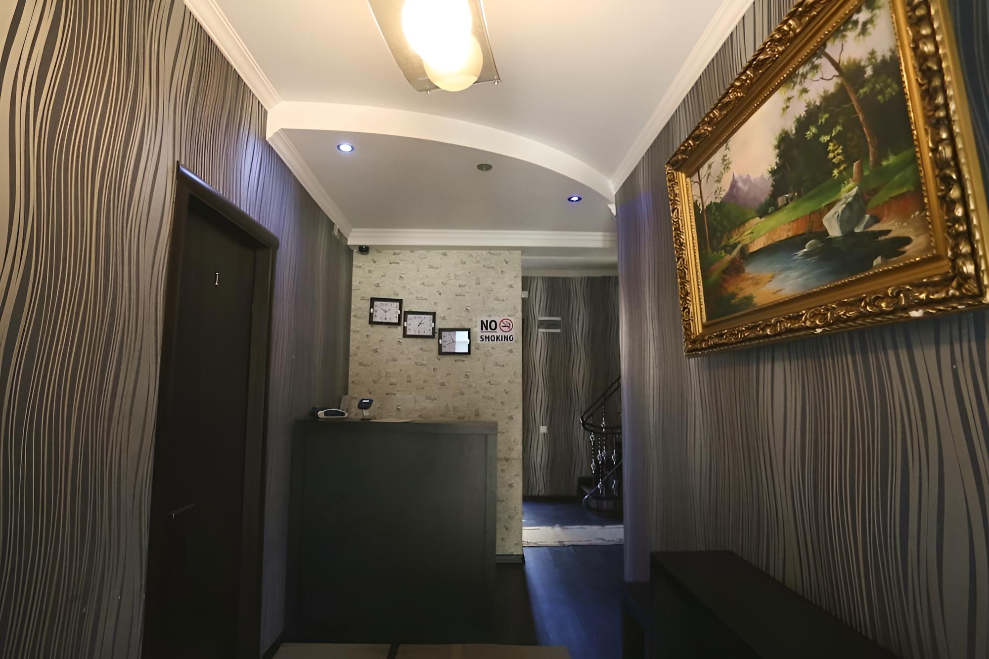 Crystal Palace Hotel