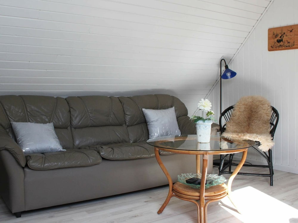 6 Person Holiday Home in Blavand