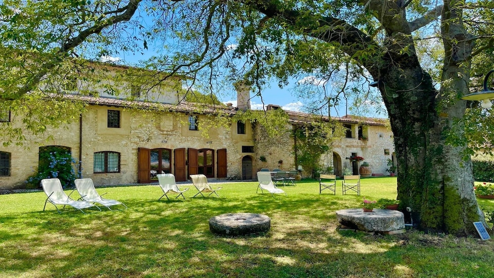 Open Pool Villa in Italy - Spoleto Umbria photo 4