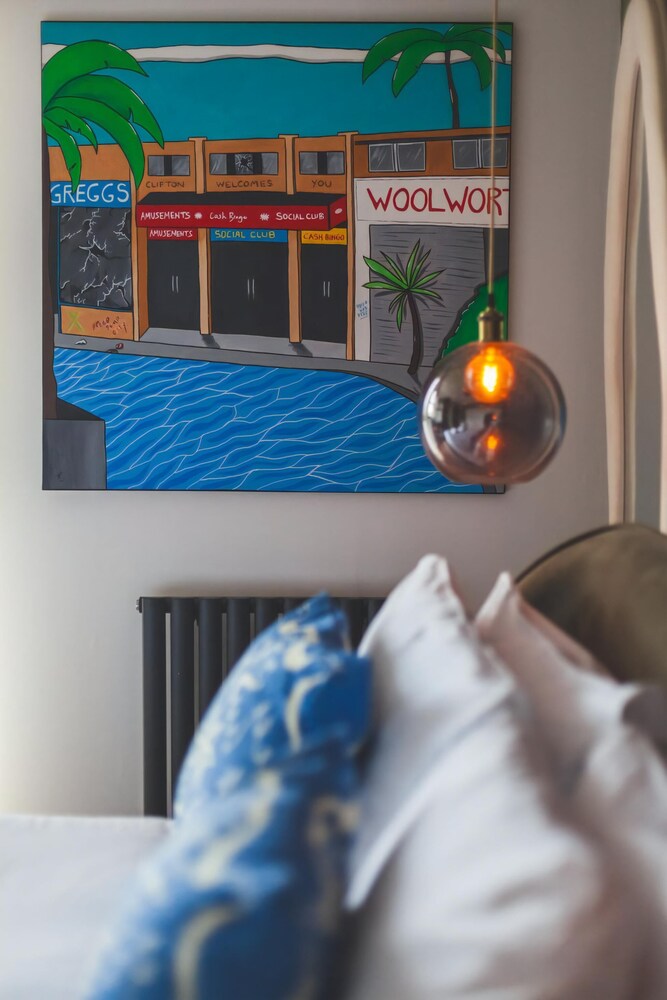 Peaceful & Unique Maisonette in Central London