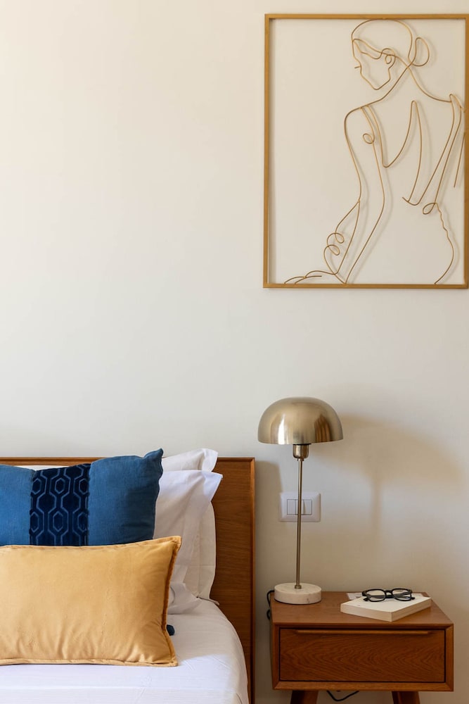Rosam Via Veneto 15 min Walk From Spanish Steps