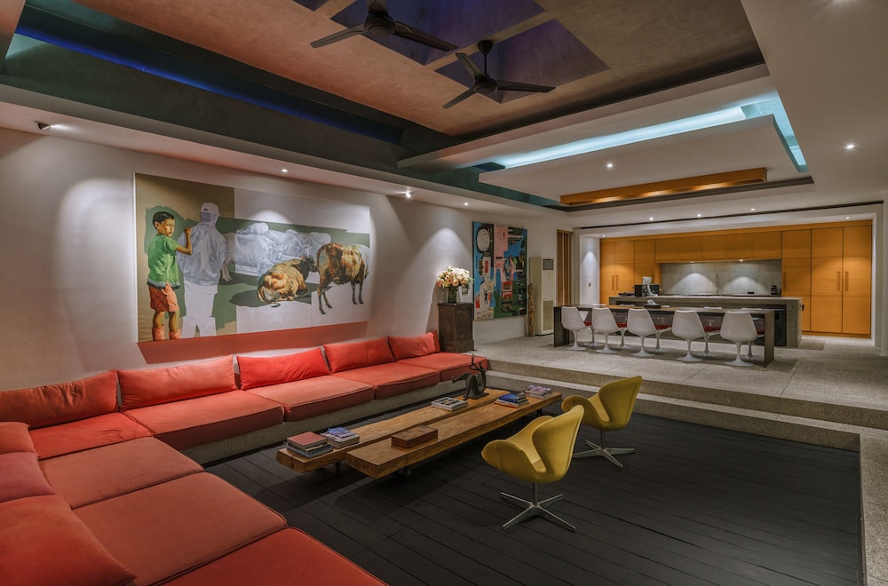 lounge