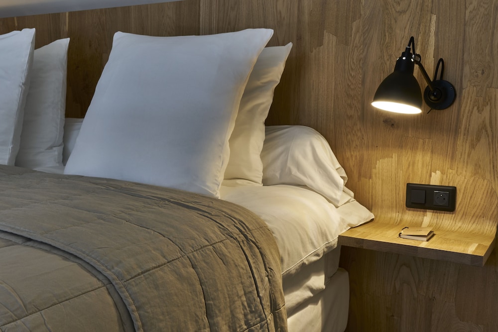 Château De La Resle - membre Design Hotels