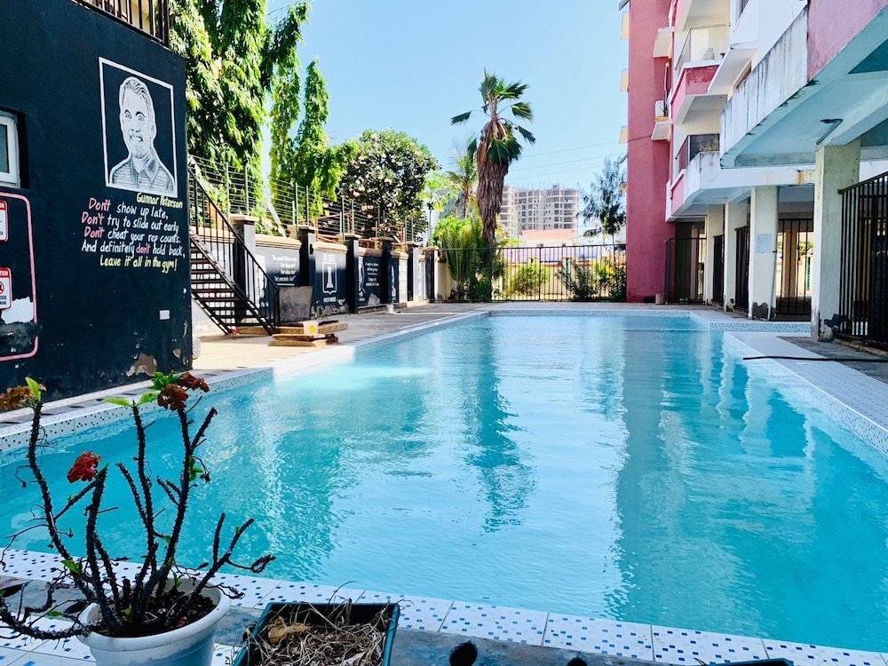 Lux Suites  Hydro Apartments Nyali