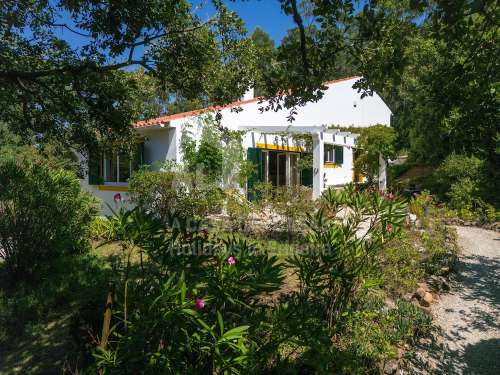 Casa Lantana by Acasadascasas