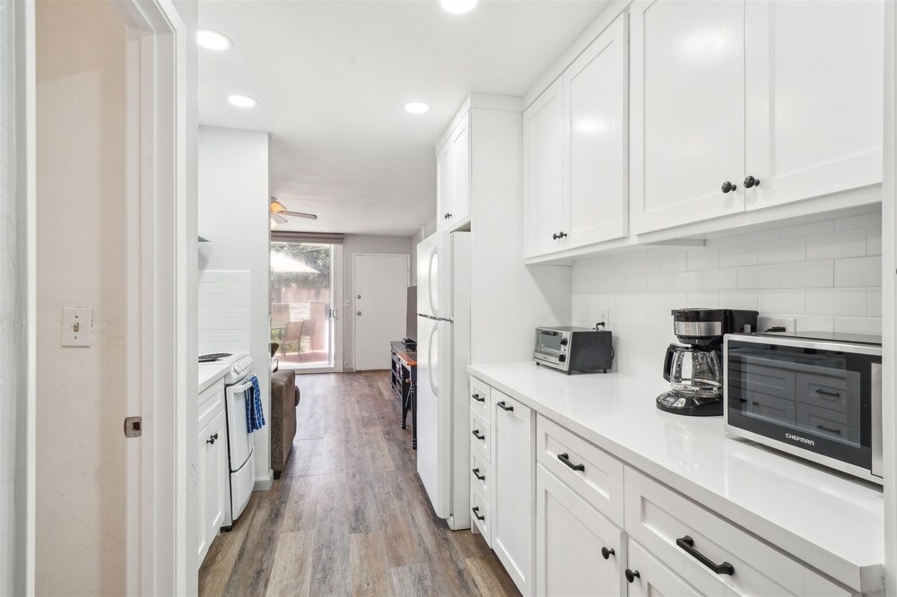 Beach Condo W/private Patio #135 1 Bedroom Condo by Sunset Shores Condominiums