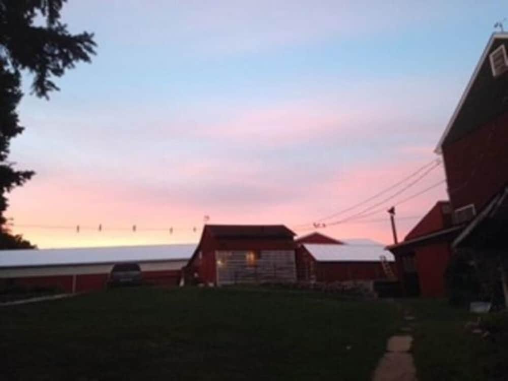 Flint Hill Farm AG