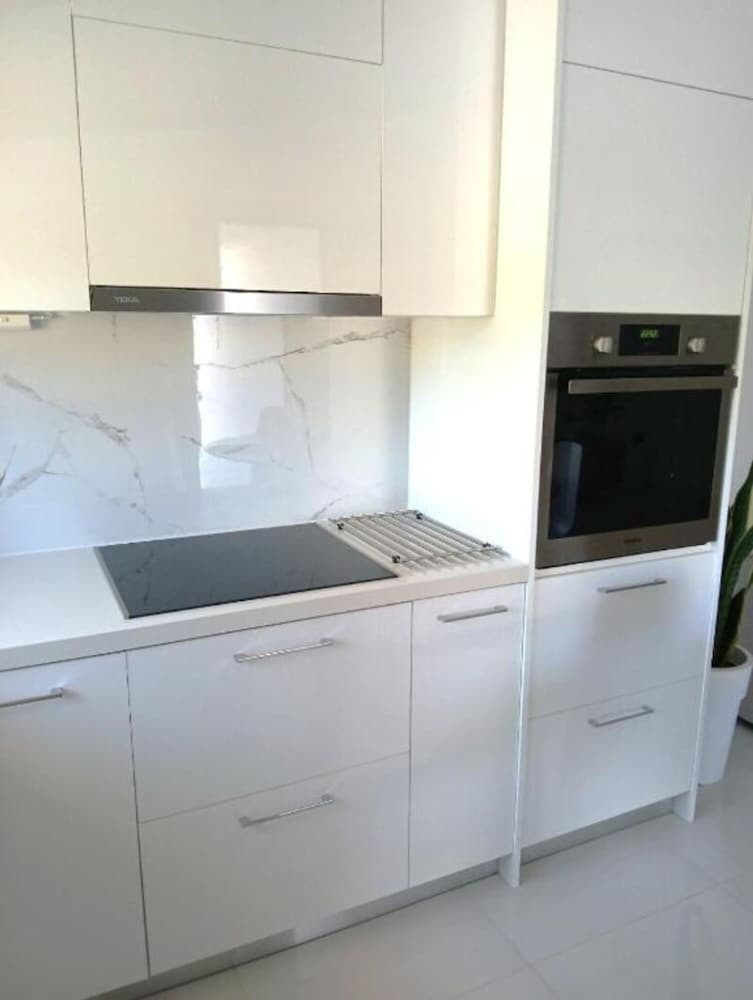 White Dome Apartment I