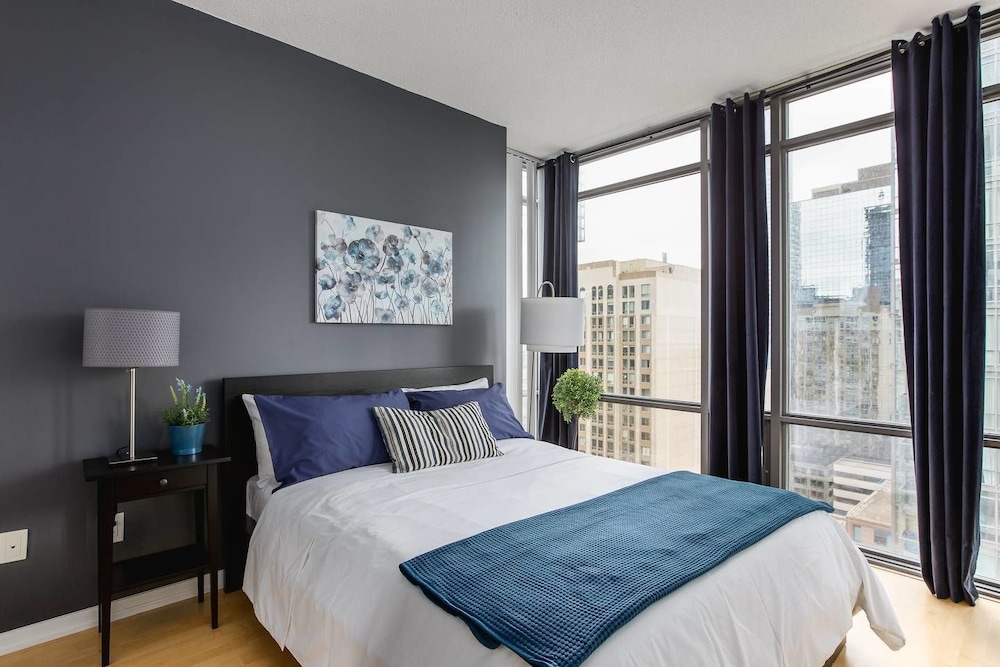 Luxurious 2-bedroom Condo