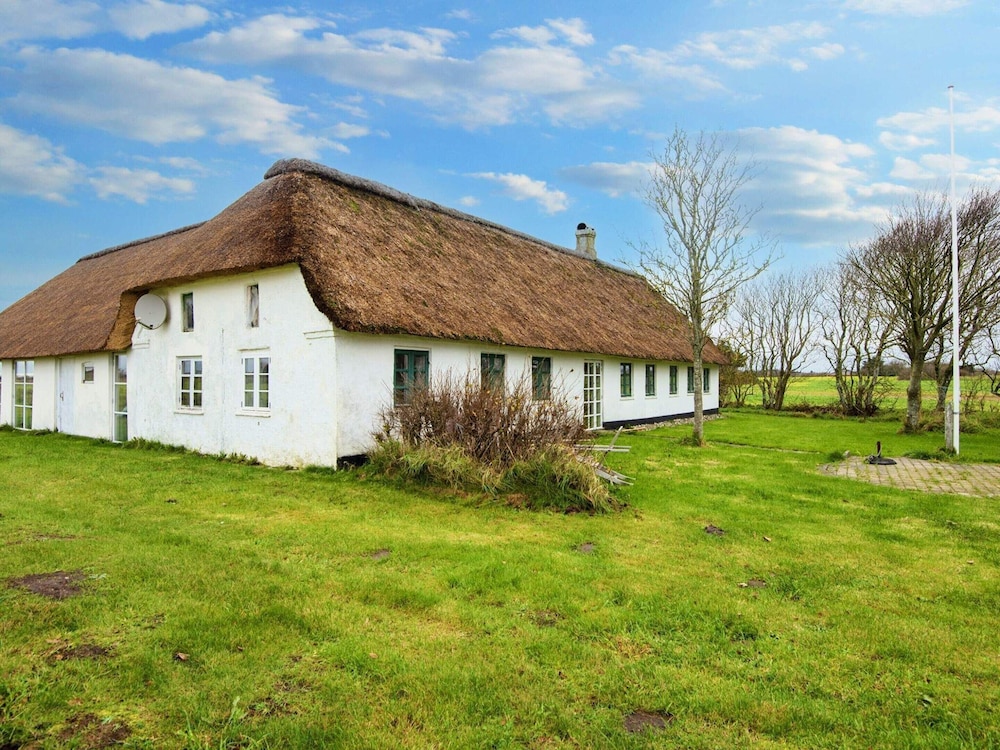 9 Person Holiday Home in Tim