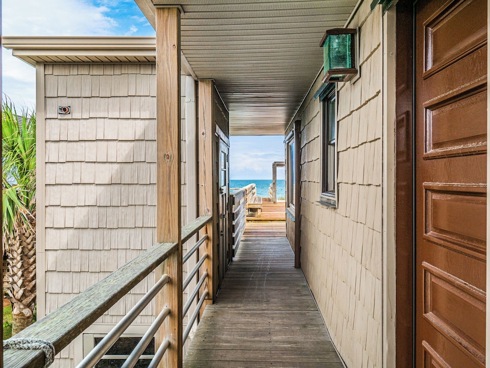 Sea Strapped by Topsail Realty
