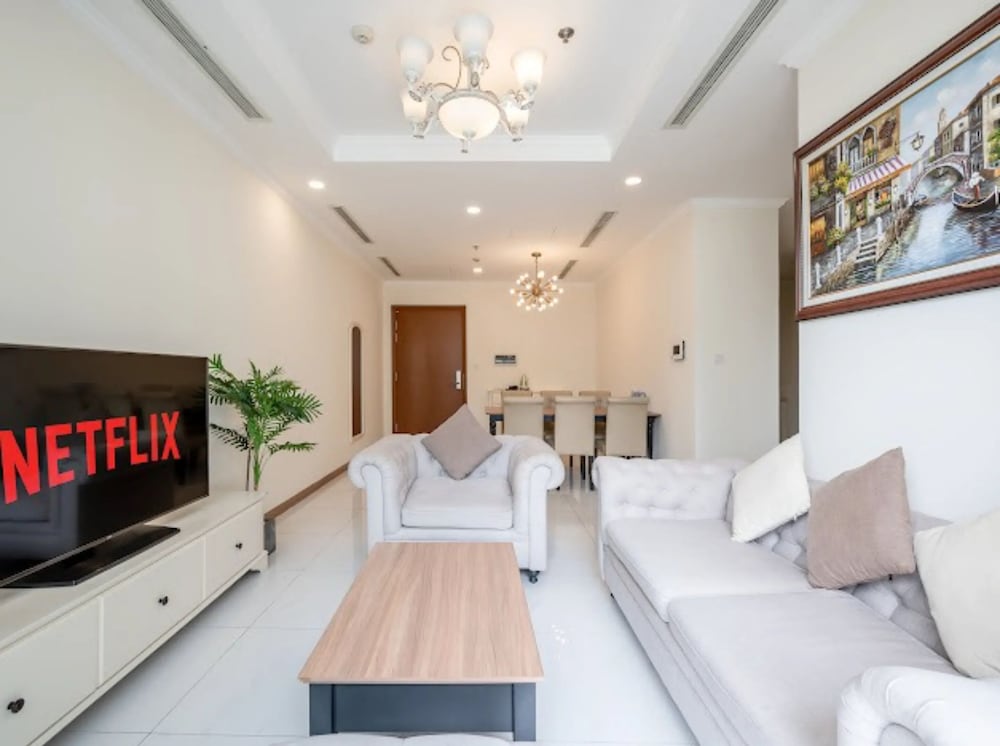 Somi Luxstay LP