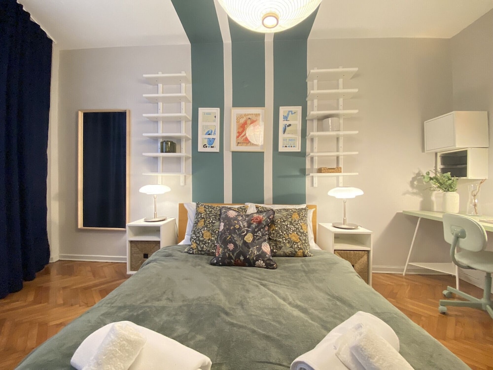 Charming Flat Near Osmanbey Metro Station