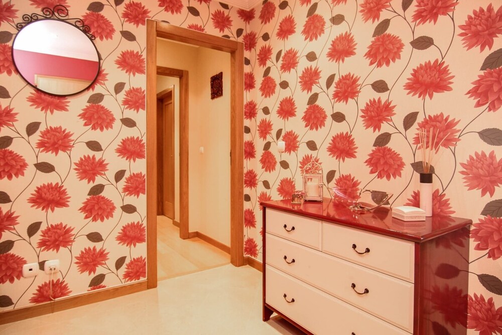 Gorgeous 3 Bedroom Apartment with Balcony in Lisbon view 4