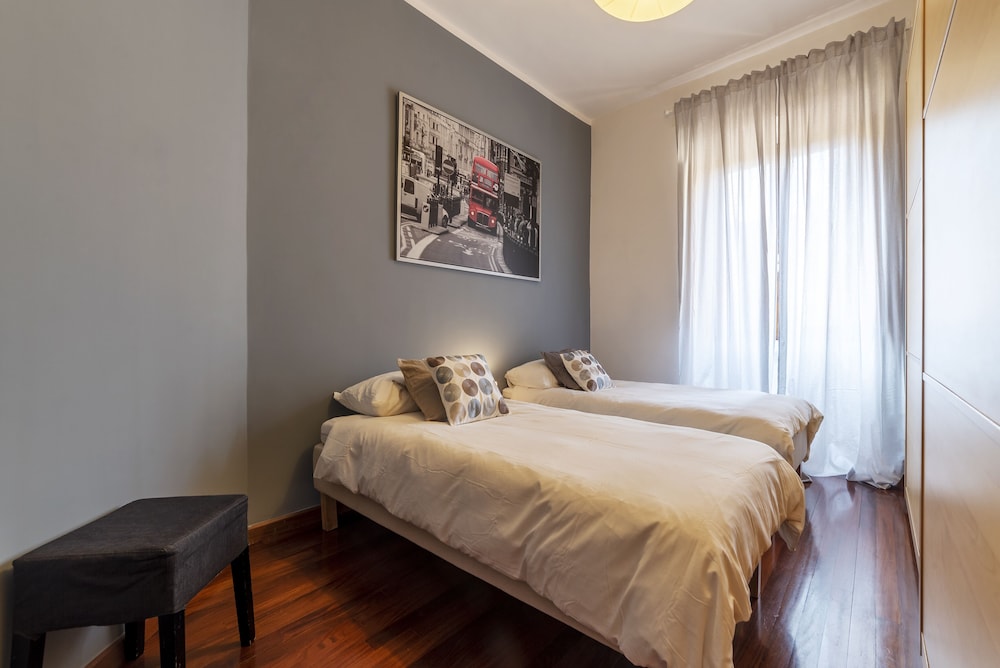Porta Pia Apartment with Balcony