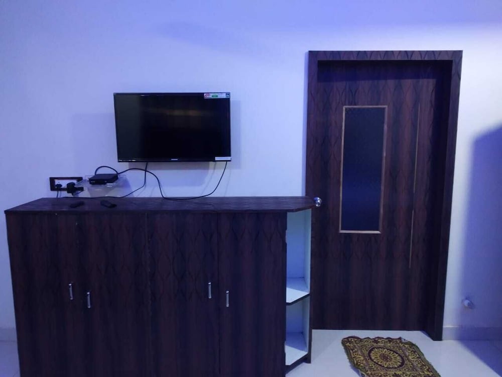 Sidhivinayak Resort Devbag Sangam Beach