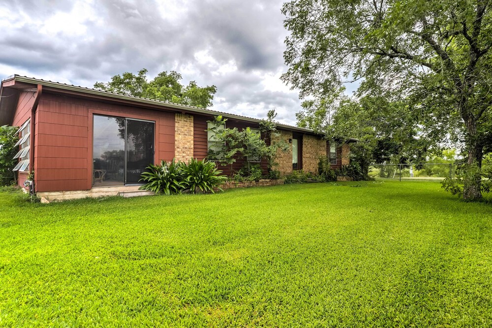 On Scenic 60-acre Farm: Carmine Cottage w/ Porch view 2