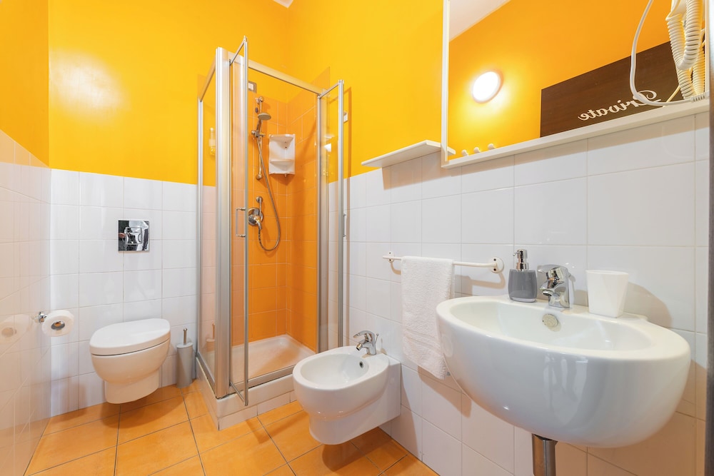 Thanit rooms