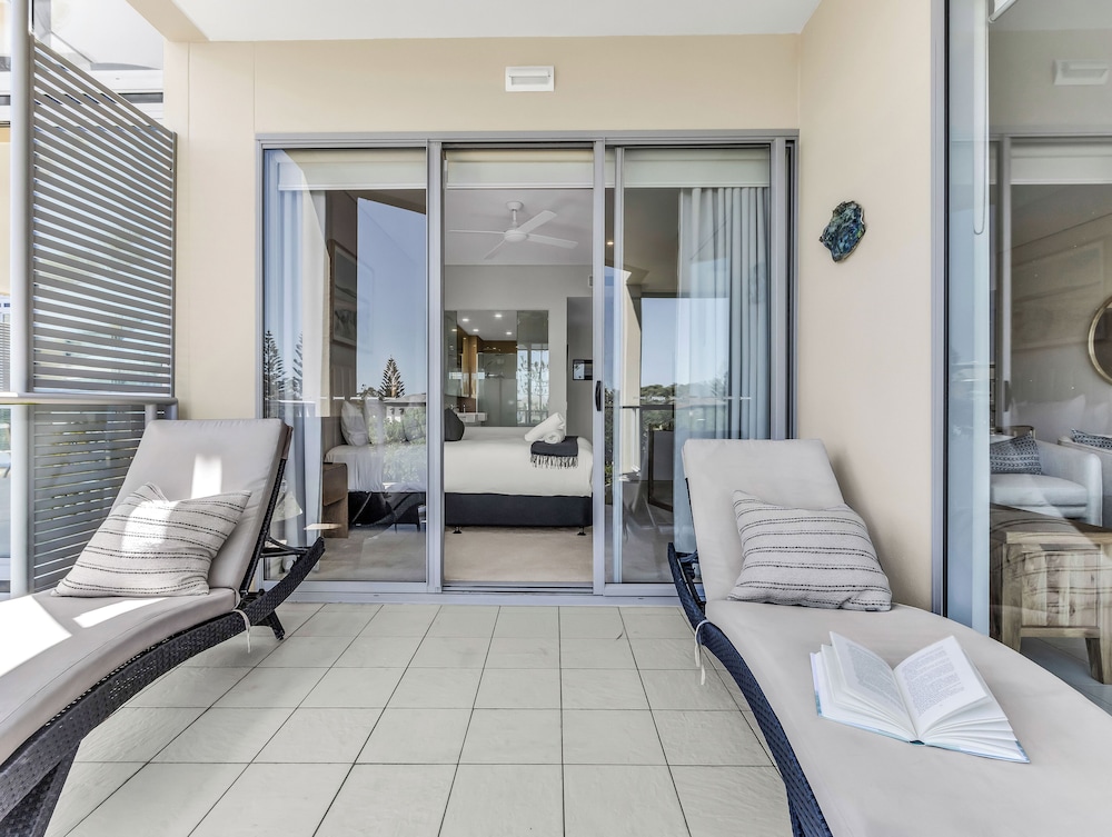 Beachfront Bali Resort Kingscliff 1212