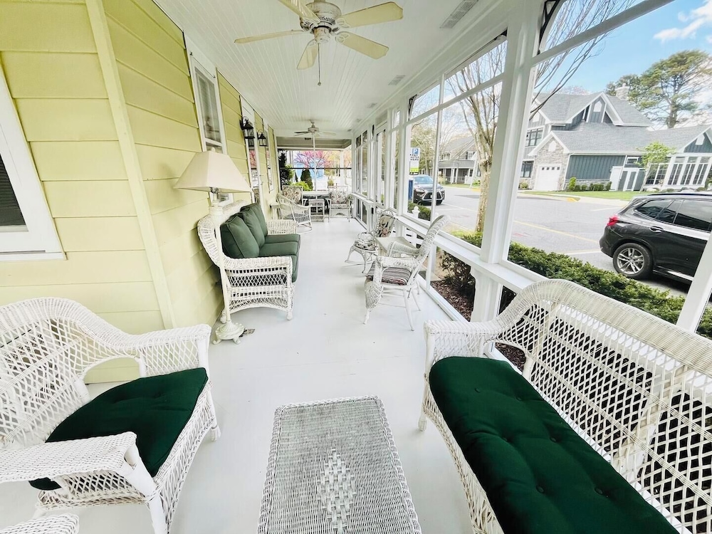 Virginia Avenue 18