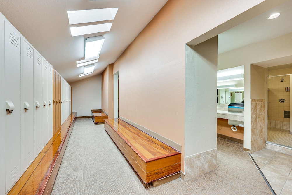 Fraser Condo w/ Ski Shuttle & Resort Amenities!