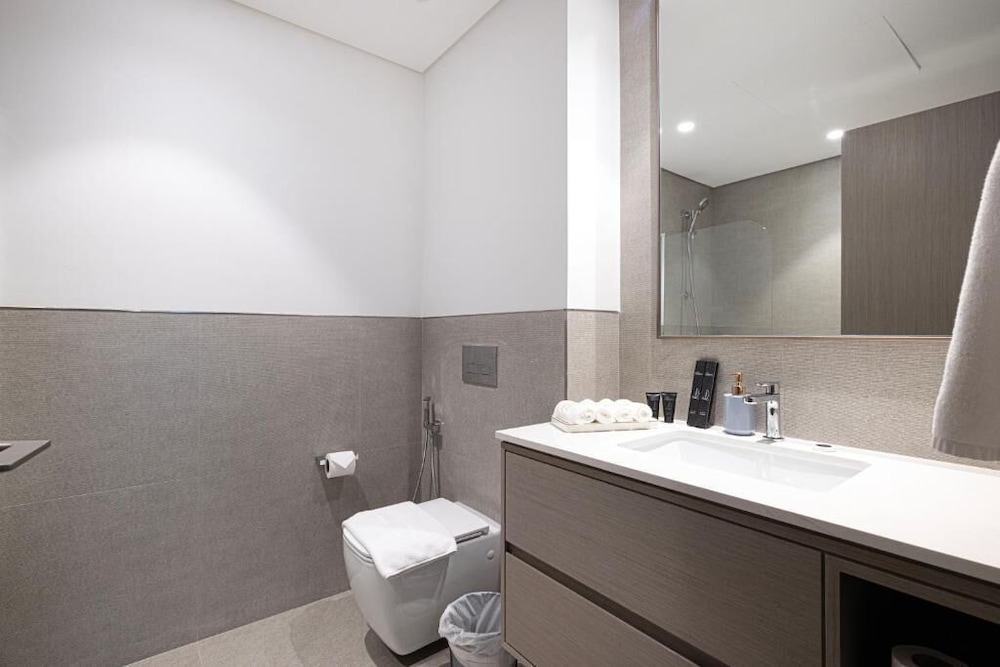 Roomszy Grande Residences Downtown Dubai