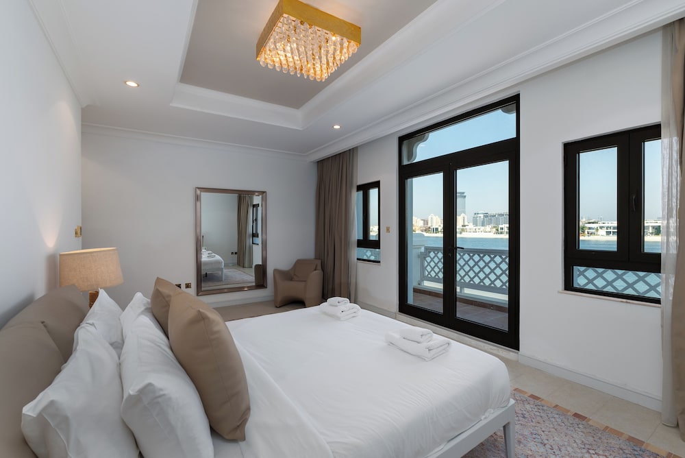 Exclusive Palm Villa - Mint Stay