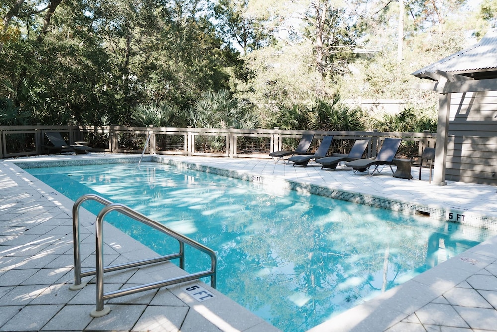 30A Hideaway by Avantstay Walk to Beach 2 Pools
