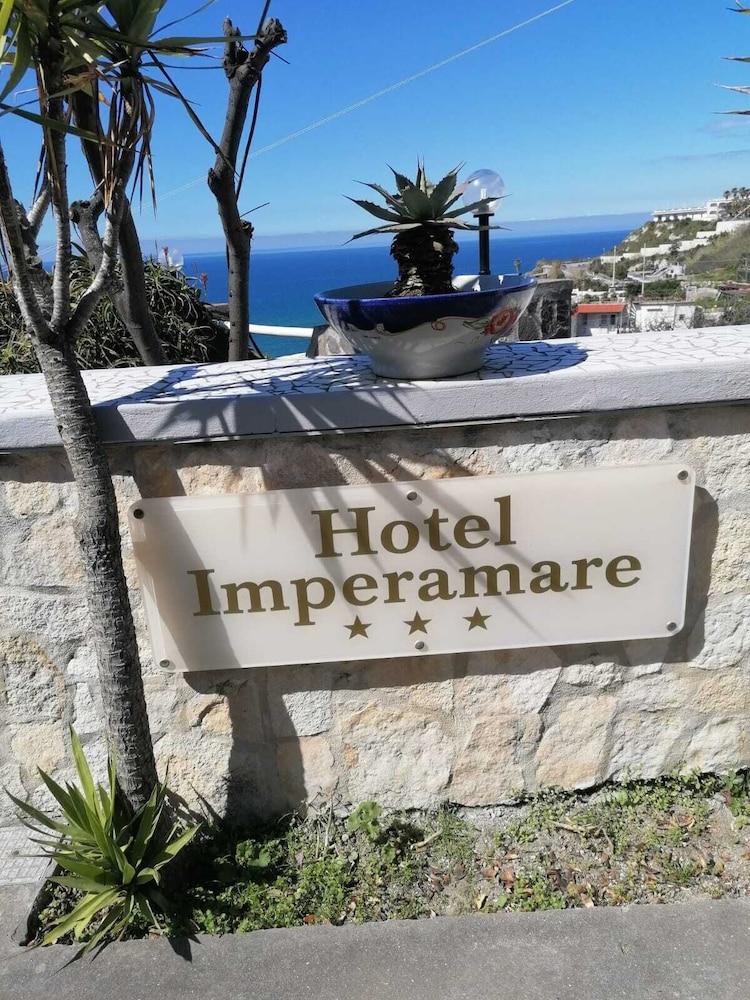 Room in B&B - Ischia-forio, in 4 Under the Sign of Relaxation and Well-being view 4