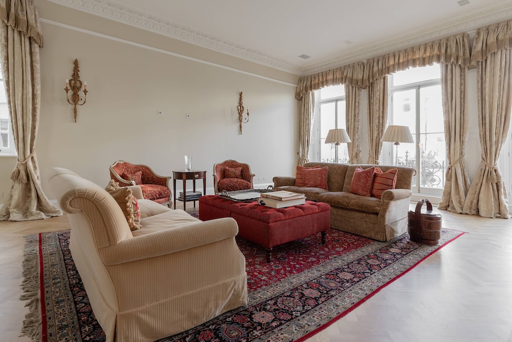 Earl's Court Square XI by Onefinestay