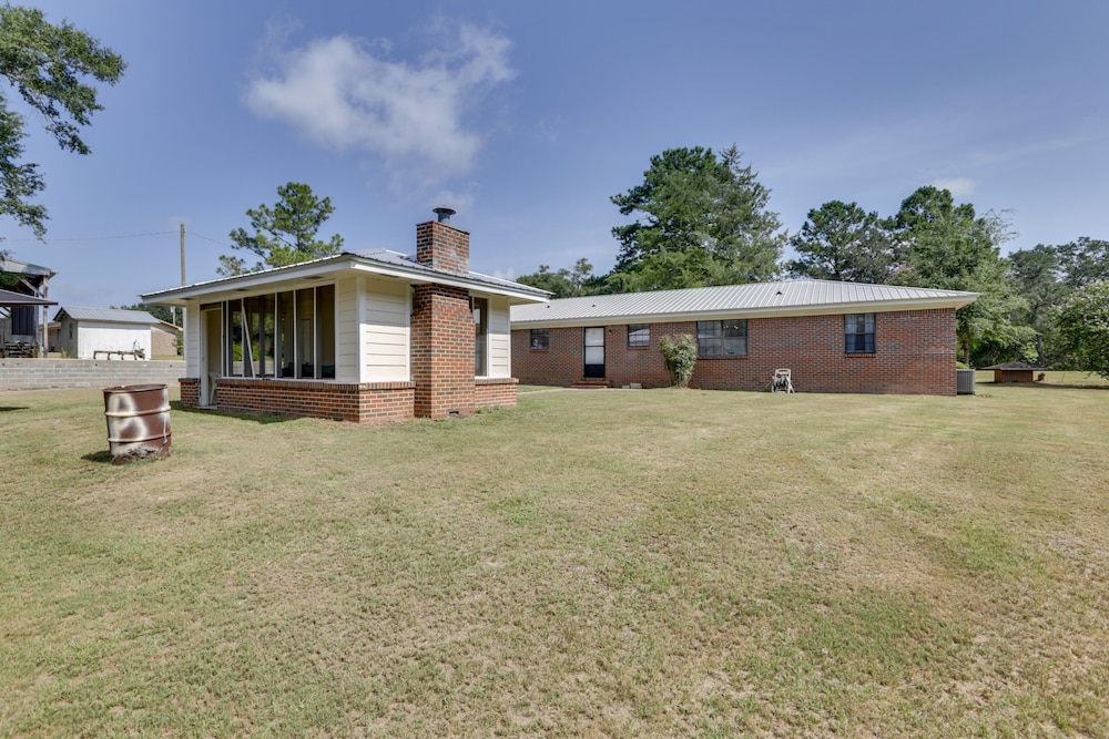 Pet-friendly Slocomb Vacation Rental w/ Sunroom! - Property Image 15